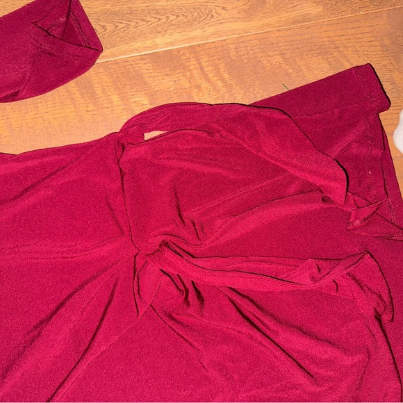 Top - Picture 2 of 3